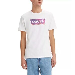 Levi's
Men's Classic Graphic T-shirt